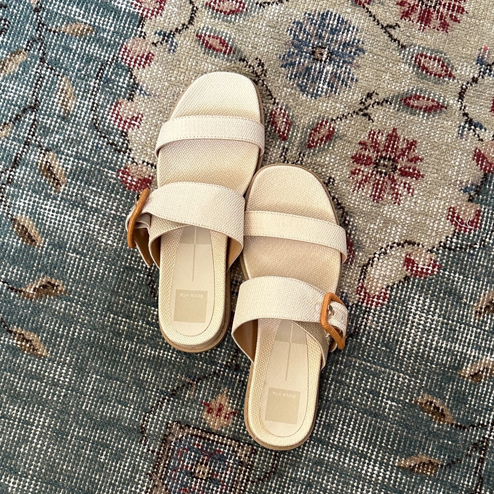 Dolce Vita Cream and Tan Sandals - Picture 4 of 4